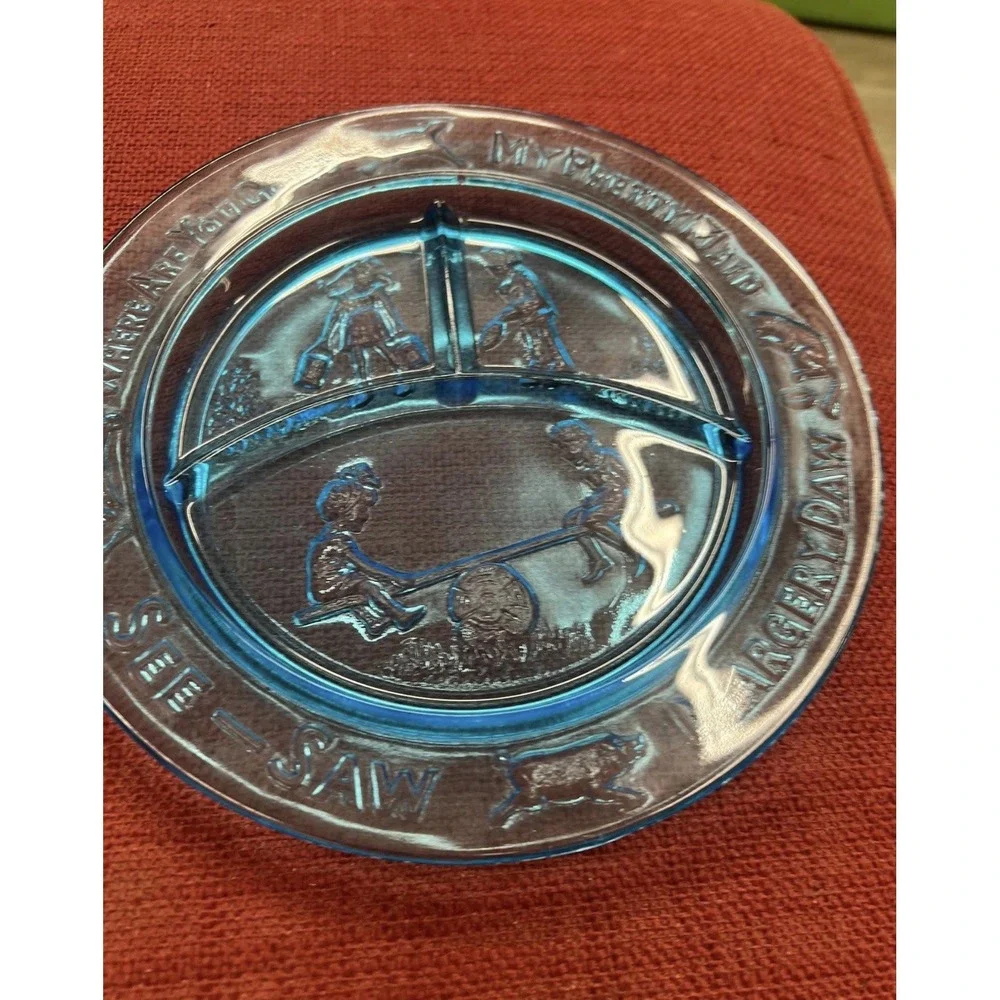 Tiara glass featuring